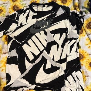 Nike Black and White Logo Graphic Tee